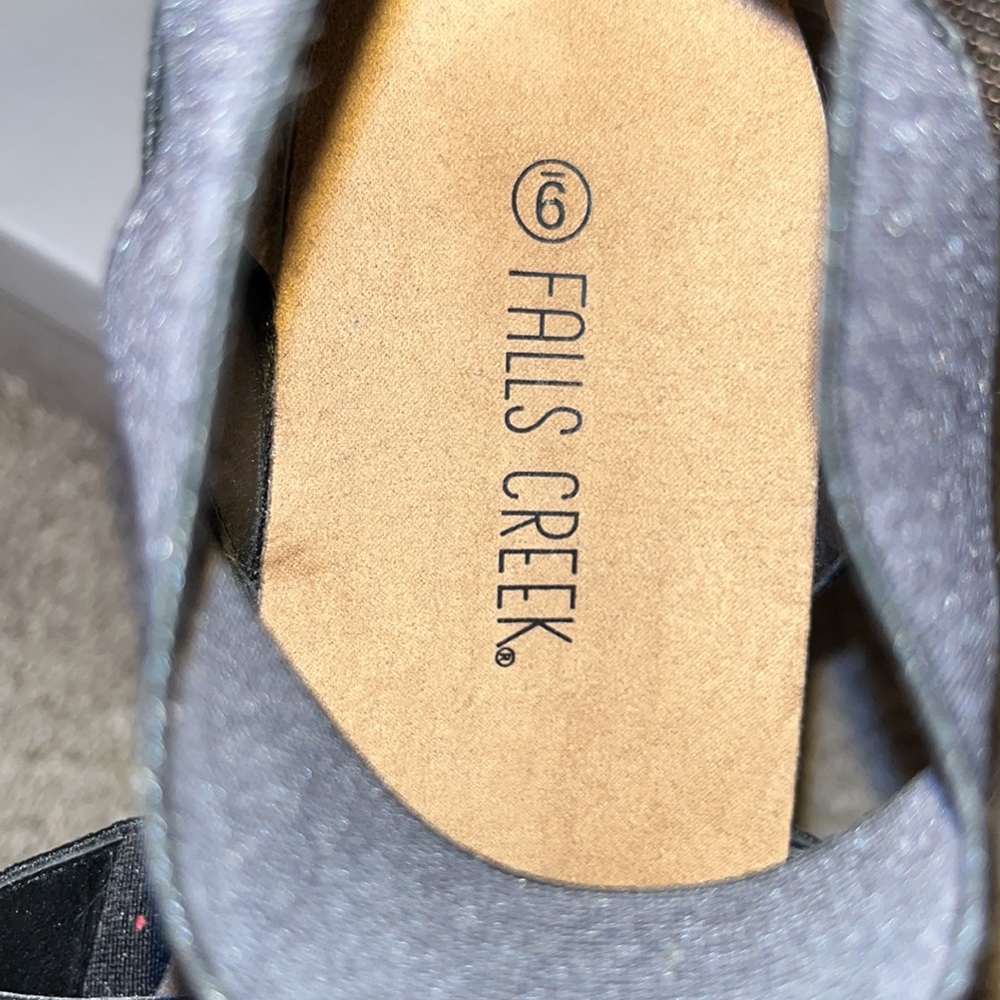 Platform Sandals - Picture 2 of 2